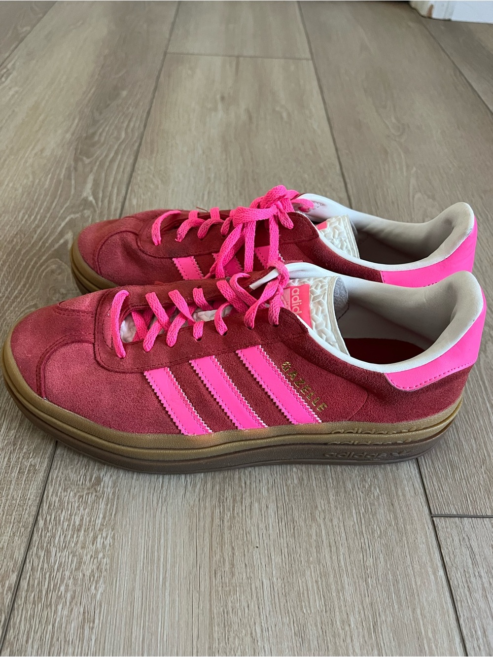 adidas Gazelle Platform Sneaker - collegiate red and lucid Pink women’s 9.5 - Picture 4 of 8